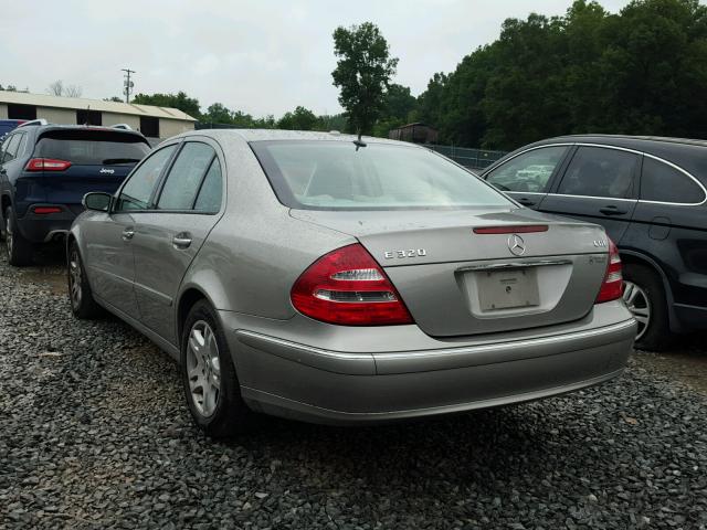 WDBUF26J96A962035 - 2006 MERCEDES-BENZ E 320 CDI GRAY photo 3