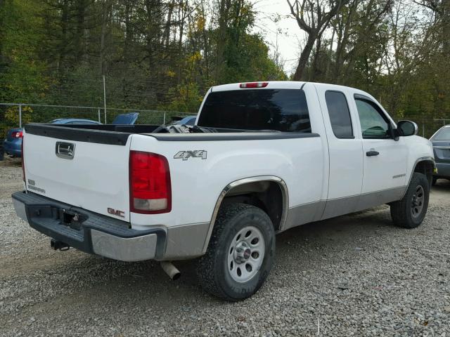 1GTEK19C88Z320659 - 2008 GMC SIERRA K15 WHITE photo 4