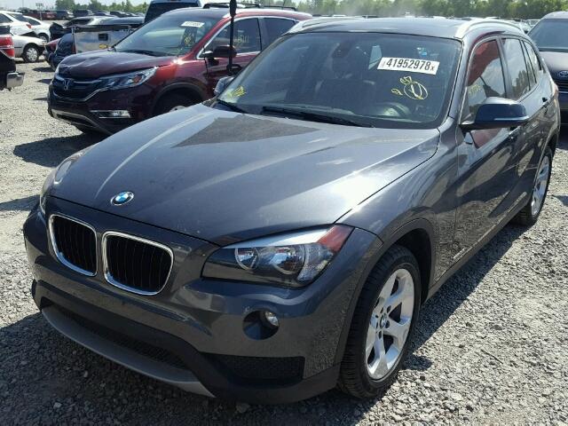 WBAVM1C52DVW42331 - 2013 BMW X1 SDRIVE2 Szary zdjęcie 2