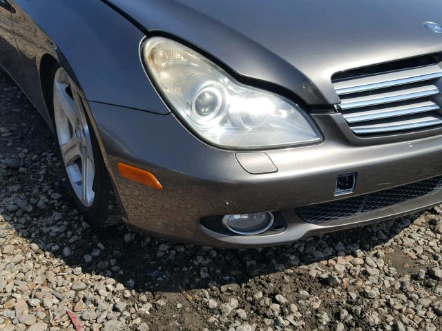 WDDDJ75X86A017179 - 2006 MERCEDES-BENZ CLS 500C BEIGE photo 9