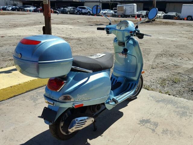 ZAPC386BXC5301179 - 2012 VESPA LX 50 BLUE photo 4