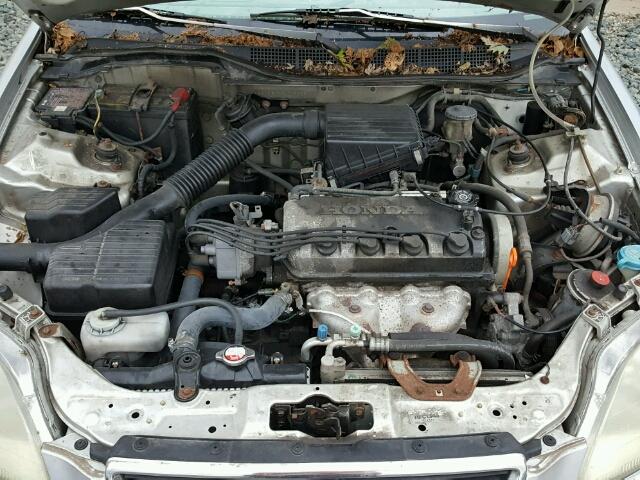 1HGEJ6600TL009833 - 1996 HONDA CIVIC SILVER photo 7