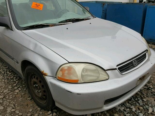 1HGEJ6600TL009833 - 1996 HONDA CIVIC SILVER photo 9