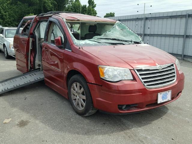 2A8HR54P78R811947 - 2008 CHRYSLER TOWN & COU BURGUNDY photo 1