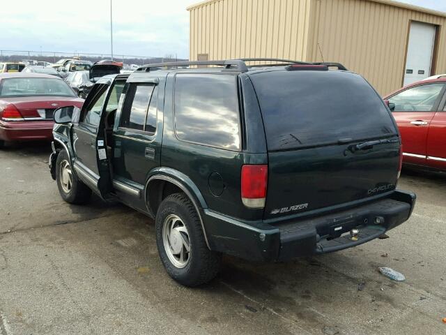 1GNDT13W11K224440 - 2001 CHEVROLET BLAZER GREEN photo 3