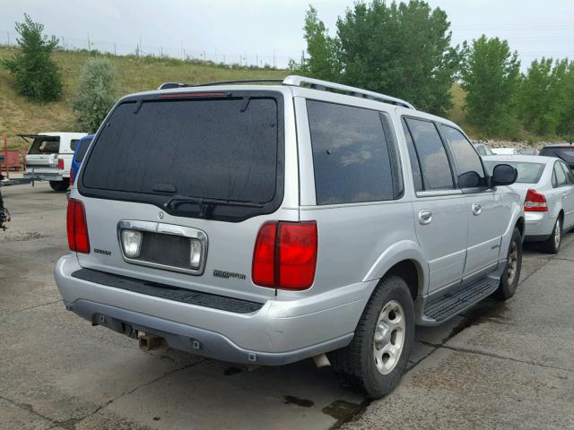 5LMFU28A5YLJ37591 - 2000 LINCOLN NAVIGATOR SILVER photo 4