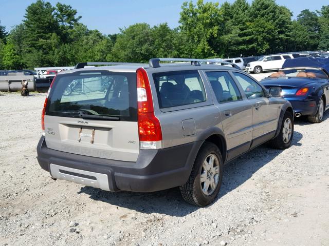 YV1SZ592051180625 - 2005 VOLVO XC70 GOLD photo 4