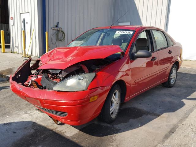 1FAFP34323W263948 - 2003 FORD FOCUS SE C RED photo 2