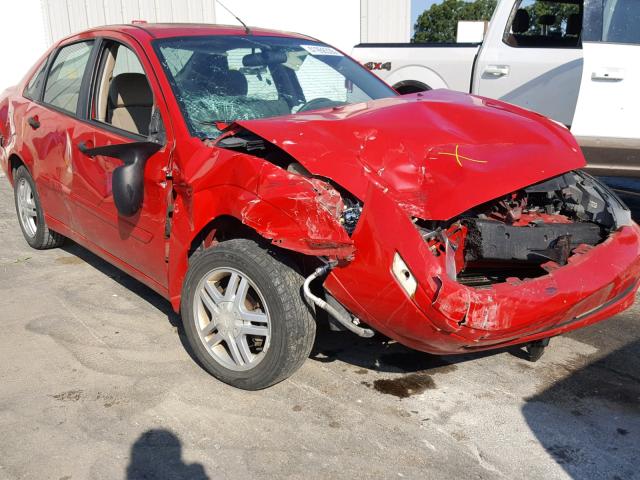 1FAFP34323W263948 - 2003 FORD FOCUS SE C RED photo 9