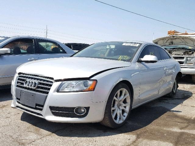 WAUCFAFR0AA025500 - 2010 AUDI A5 PREMIUM SILVER photo 2