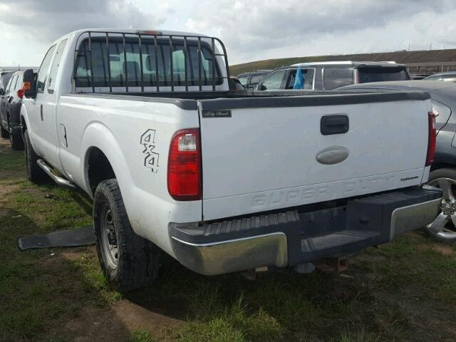 1FT7X2B64CEA08259 - 2012 FORD F250 WHITE photo 3