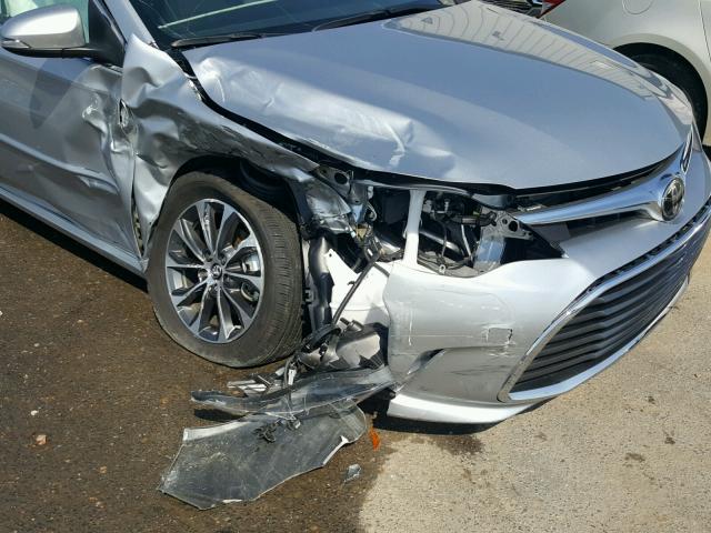 4T1BK1EB3JU269392 - 2018 TOYOTA AVALON XLE SILVER photo 9