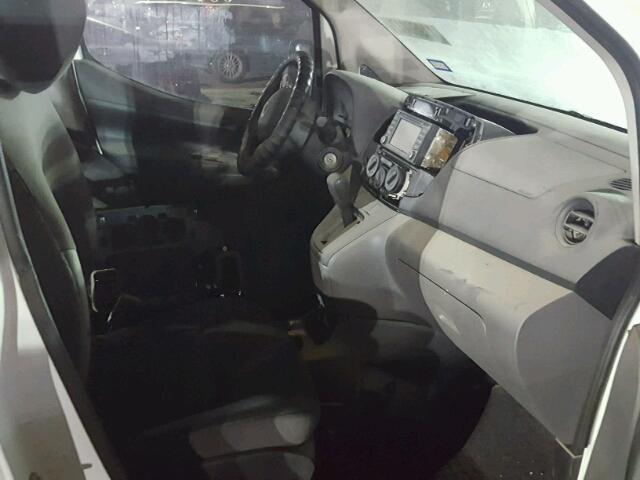 3N6CM0KN9DK693978 - 2013 NISSAN NV200 2.5S WHITE photo 5