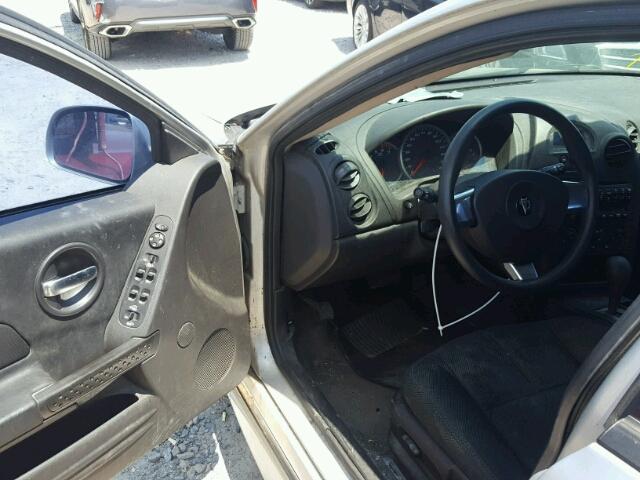 2G2WP552981106643 - 2008 PONTIAC GRAND PRIX SILVER photo 9