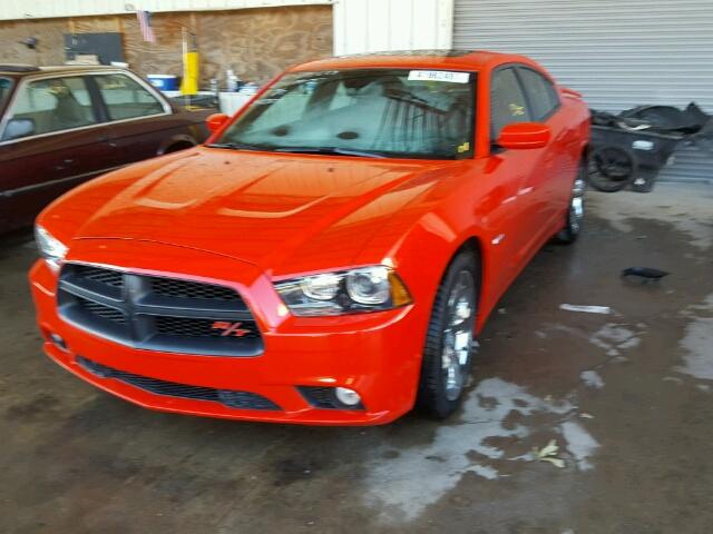 2C3CDXCT1EH202305 - 2014 DODGE CHARGER RED photo 2