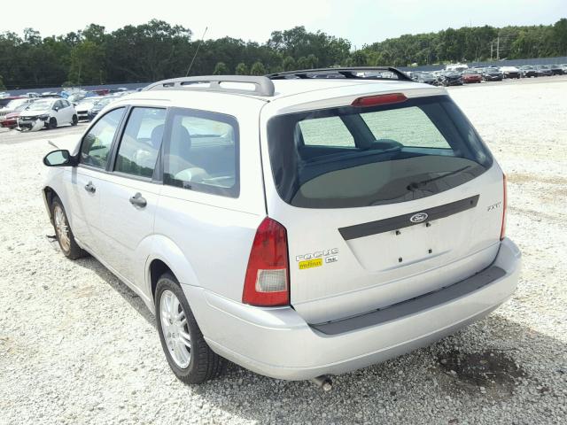 1FAFP36N65W162672 - 2005 FORD FOCUS ZXW SILVER photo 3