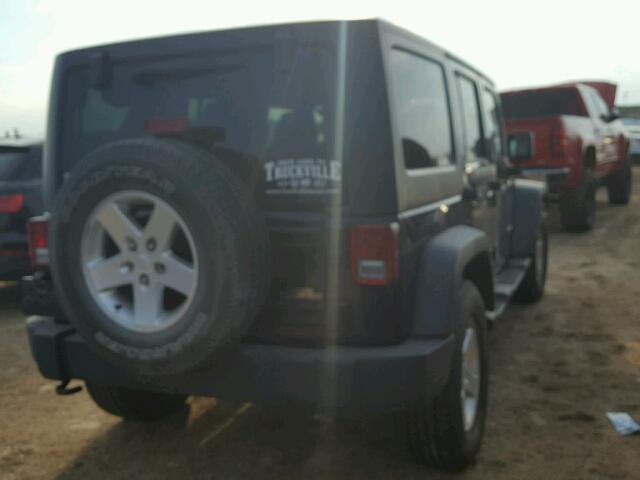 1C4BJWDG6DL572064 - 2013 JEEP WRANGLER U BLACK photo 4
