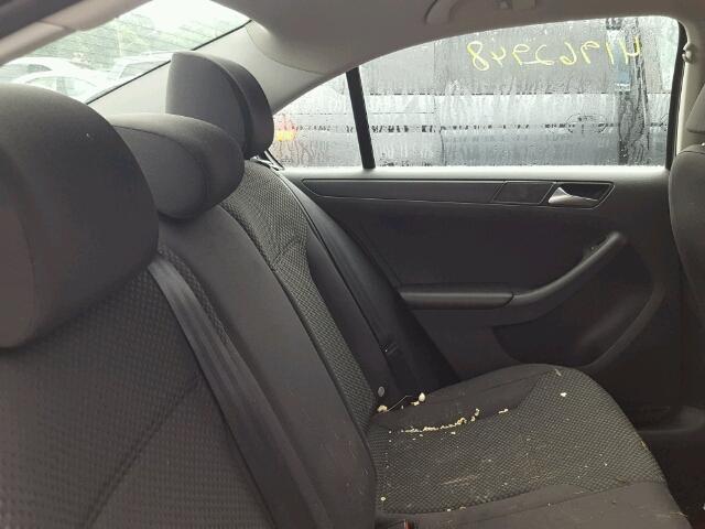 3VW2K7AJ3EM411042 - 2014 VOLKSWAGEN JETTA BASE Արծաթագույն լուսանկար 6