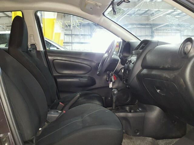 3N1CN7APXFL822189 - 2015 NISSAN VERSA S GRAY photo 5