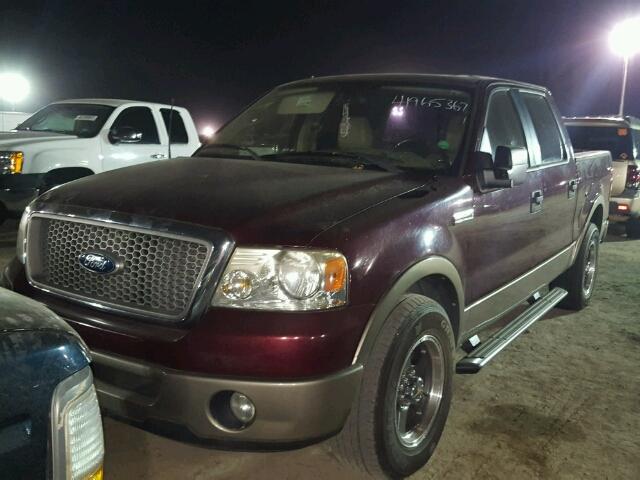 1FTPW12526FA32448 - 2006 FORD F150 BURGUNDY photo 2