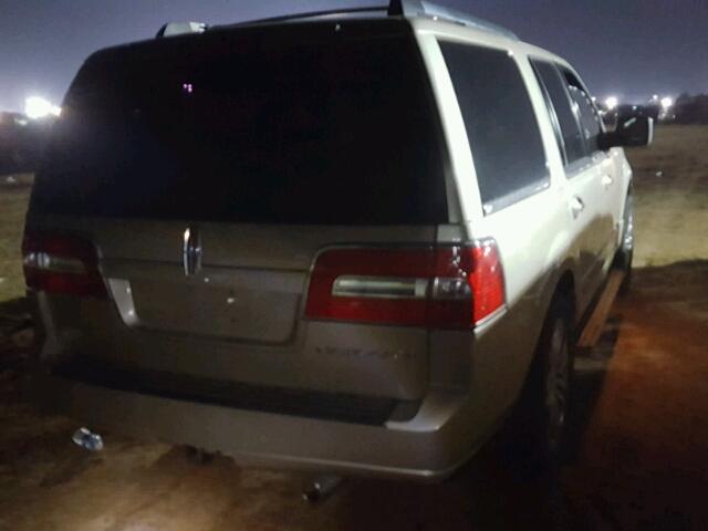 5LMFU28547LJ05717 - 2007 LINCOLN NAVIGATOR GOLD photo 4
