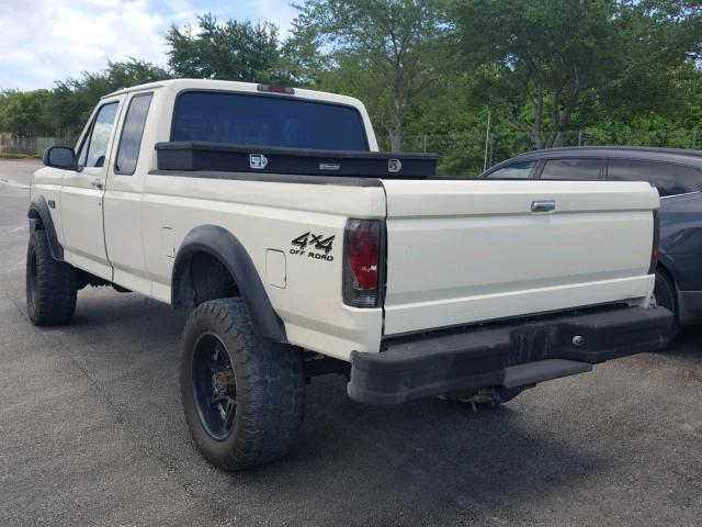 1FTHX26F8TEA40114 - 1996 FORD F250 CREAM photo 3