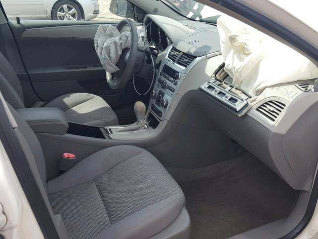 1G1ZG57B484237501 - 2008 CHEVROLET MALIBU LS WHITE photo 5