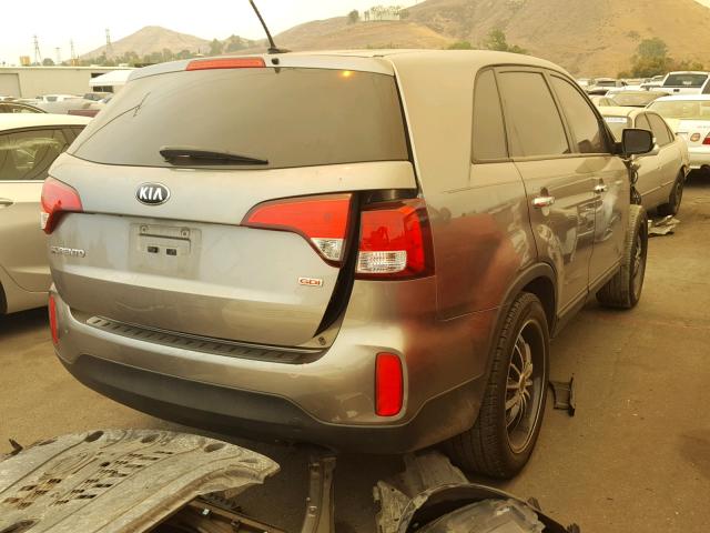 5XYKT3A61FG621609 - 2015 KIA SORENTO LX GRAY photo 4