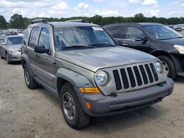 1J4GL38K15W726820 - 2005 JEEP LIBERTY RE BEIGE photo 1