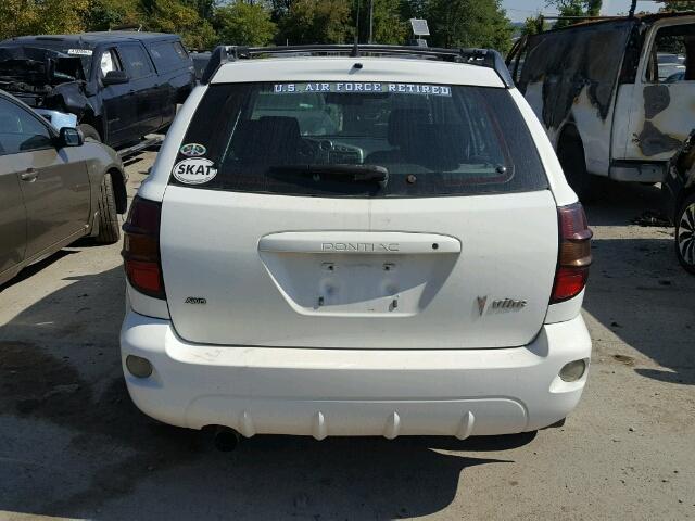 5Y2SM63895Z430243 - 2005 PONTIAC VIBE WHITE photo 9