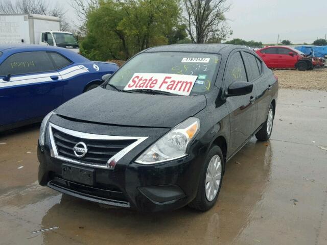 3N1CN7AP2GL908937 - 2016 NISSAN VERSA BLACK photo 2