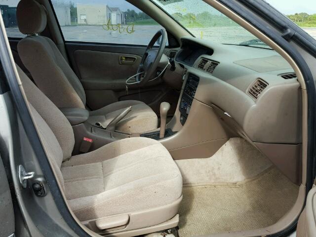 4T1BF22K11U127248 - 2001 TOYOTA CAMRY BEIGE photo 5