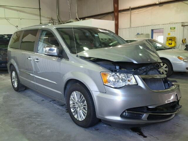 2C4RC1CG7FR645966 - 2015 CHRYSLER TOWN & COU SILVER photo 1