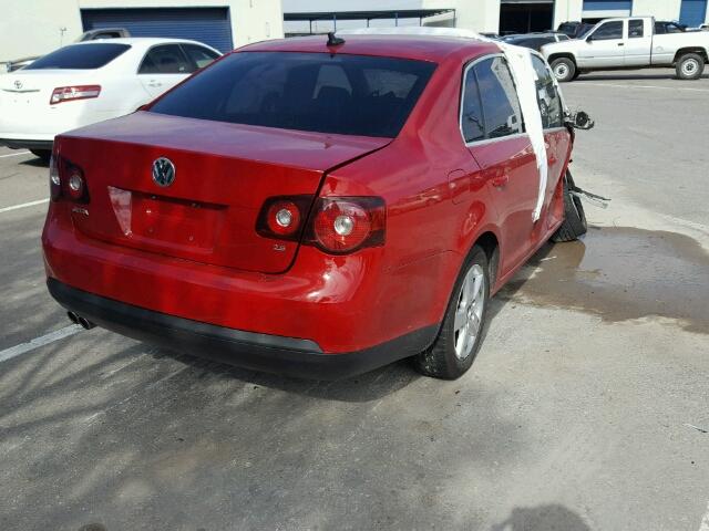 3VWRM71K39M073486 - 2009 VOLKSWAGEN JETTA SE RED photo 4