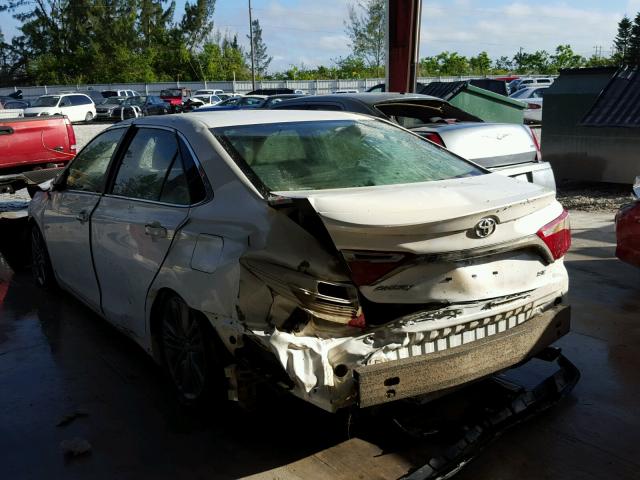 4T1BF1FK2FU883800 - 2015 TOYOTA CAMRY LE WHITE photo 3