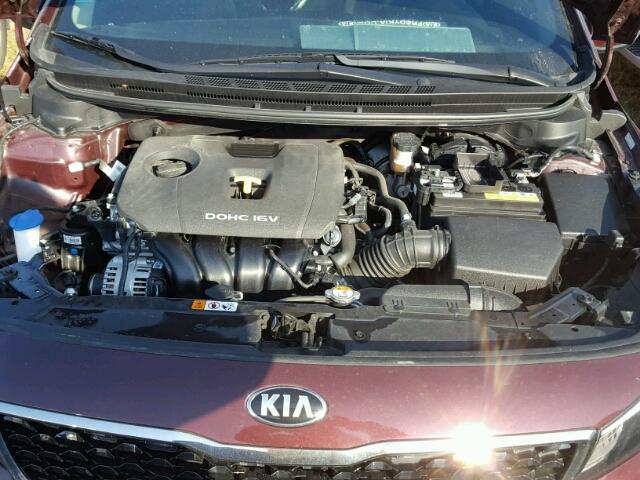 3KPFK4A71HE042543 - 2017 KIA FORTE LX BURGUNDY photo 7