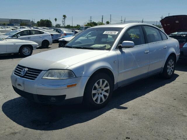 WVWPD63B43P345353 - 2003 VOLKSWAGEN PASSAT GLS SILVER photo 2