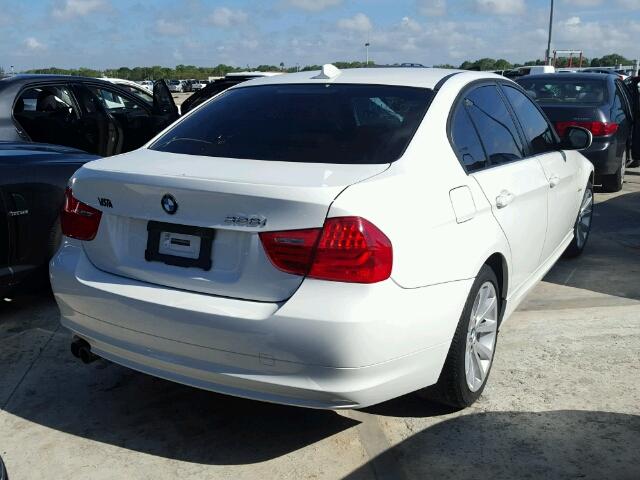 WBAPH7C52BE682065 - 2011 BMW 328 WHITE photo 4