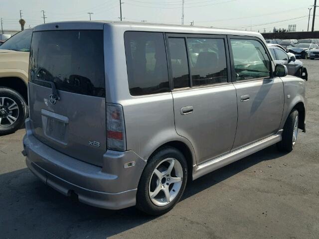 JTLKT324240158075 - 2004 TOYOTA SCION XB Gris foto 4