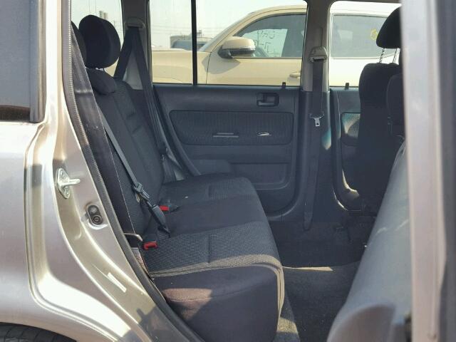 JTLKT324240158075 - 2004 TOYOTA SCION XB Gris foto 6