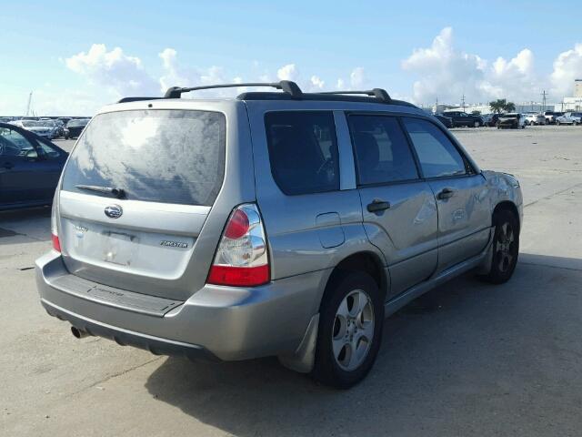 JF1SG63637H738223 - 2007 SUBARU FORESTER GRAY photo 4