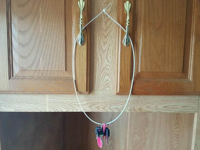 4YDT30F276E323077 - 2006 KEYSTONE HORNET WHITE photo 5