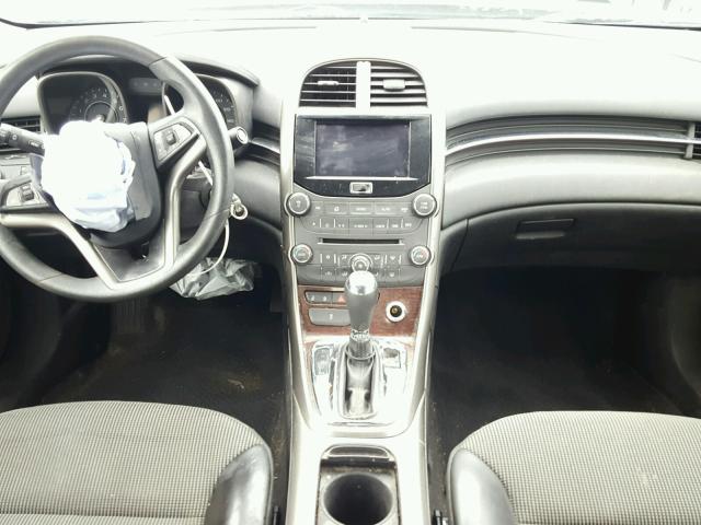 1G11D5RR5DF100873 - 2013 CHEVROLET MALIBU 1LT SILVER photo 9