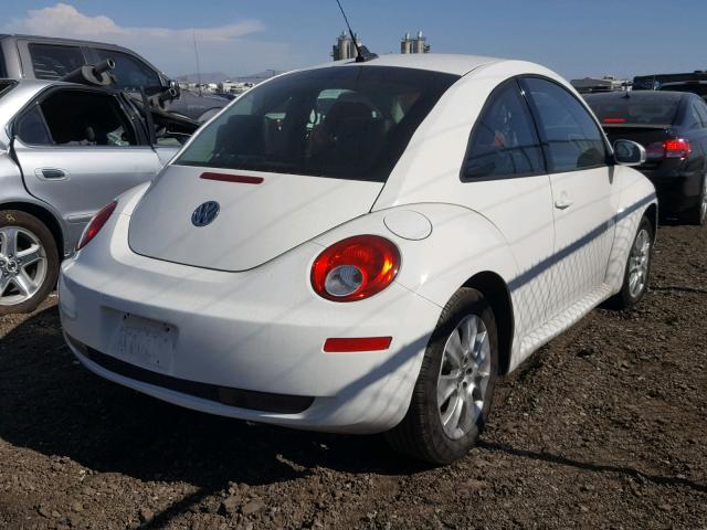 3VWPG31C29M511785 - 2009 VOLKSWAGEN NEW BEETLE WHITE photo 4