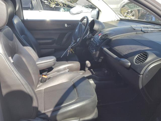 3VWPG31C29M511785 - 2009 VOLKSWAGEN NEW BEETLE თეთრი ფოტო 5