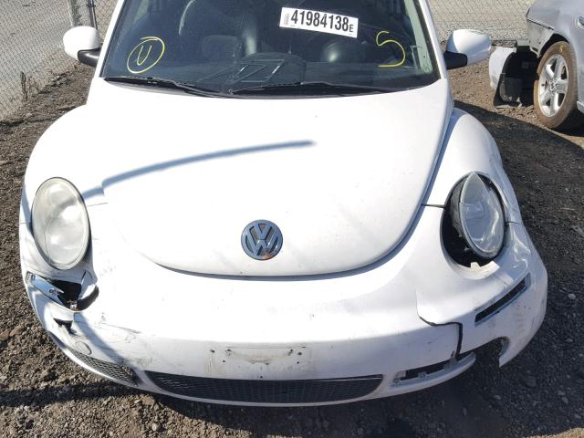 3VWPG31C29M511785 - 2009 VOLKSWAGEN NEW BEETLE თეთრი ფოტო 9