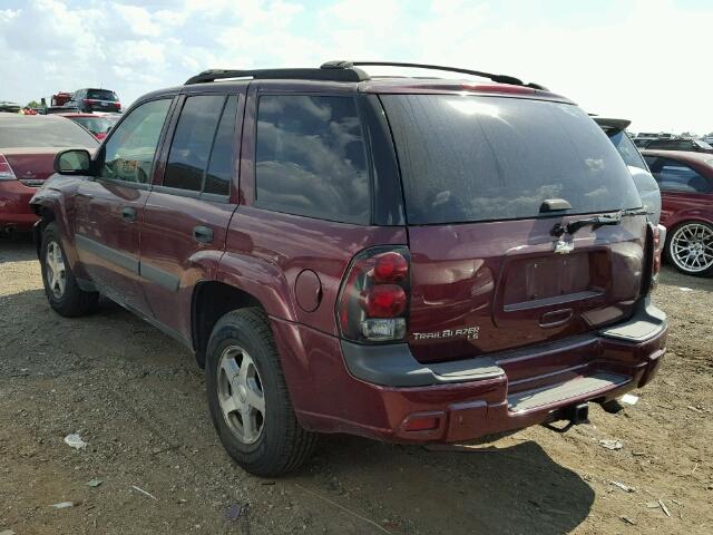 1GNDT13S452205027 - 2005 CHEVROLET TRAILBLAZE MAROON photo 3