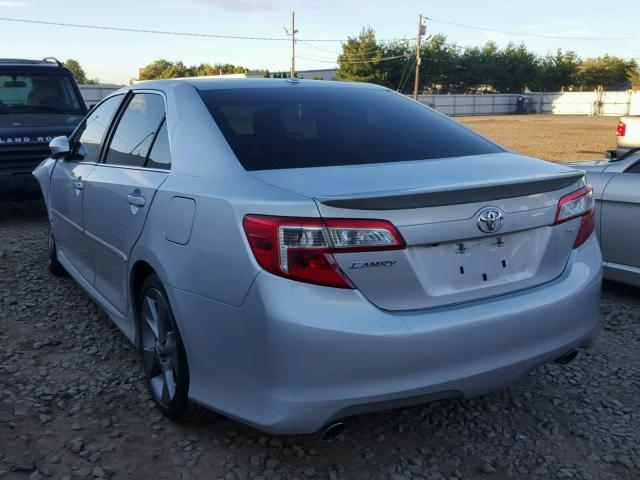 4T1BK1FK1CU500260 - 2012 TOYOTA CAMRY SE GRAY photo 3