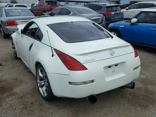 JN1AZ34D04T165725 - 2004 NISSAN 350Z COUPE WHITE photo 3