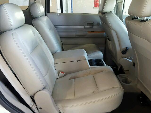 1A8HX58228F129179 - 2008 CHRYSLER ASPEN BEIGE photo 6
